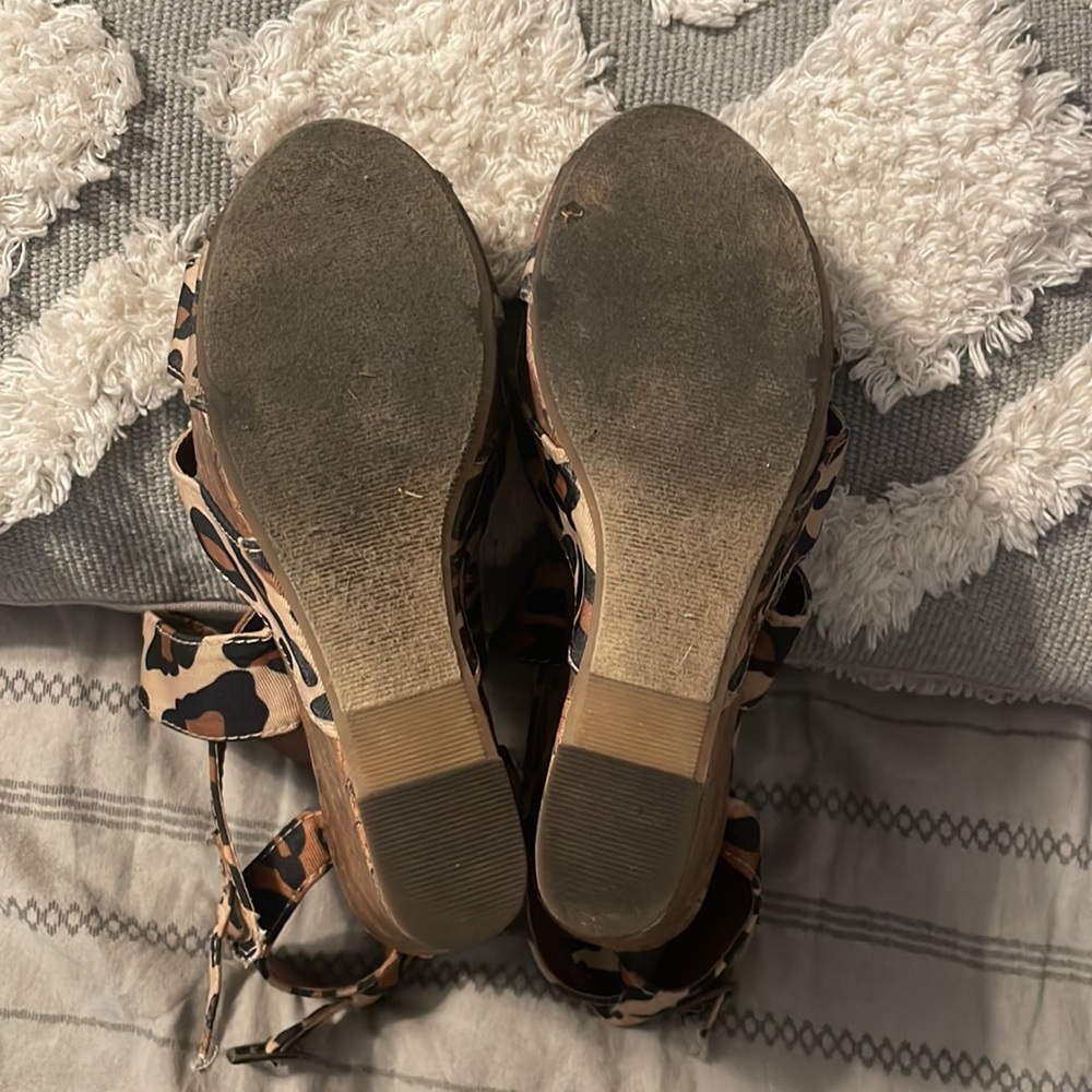 Leopard Wedges - Picture 3 of 4